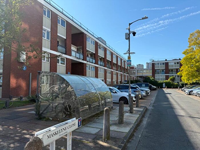 5 Bedroom Maisonette To Rent In Maskelyne Close, Battersea, SW11