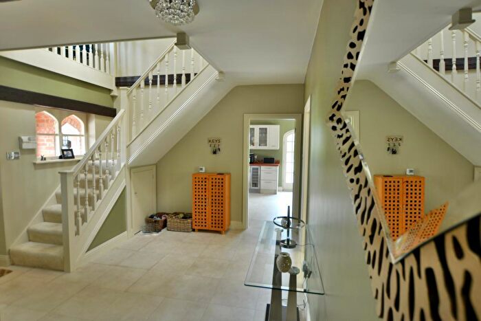 4 Bedroom Detached House For Sale In Moortown Drive, Wimborne, BH21