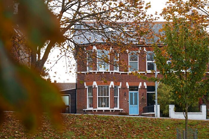5 Bedroom Semi-Detached House For Sale In Addiscombe Road, Margate, CT9