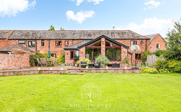 4 Bedroom Barn Conversion For Sale In Commonwood, Holt, LL13