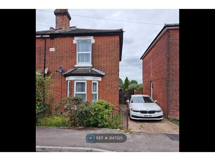 3 Bedroom Semi-Detached House To Rent In Macnaghten Road, Southampton, SO18