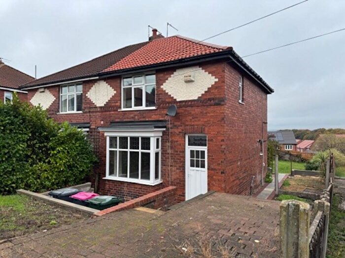 3 Bedroom Semi-Detached House To Rent In Brecks Crescent, Brecks, S65