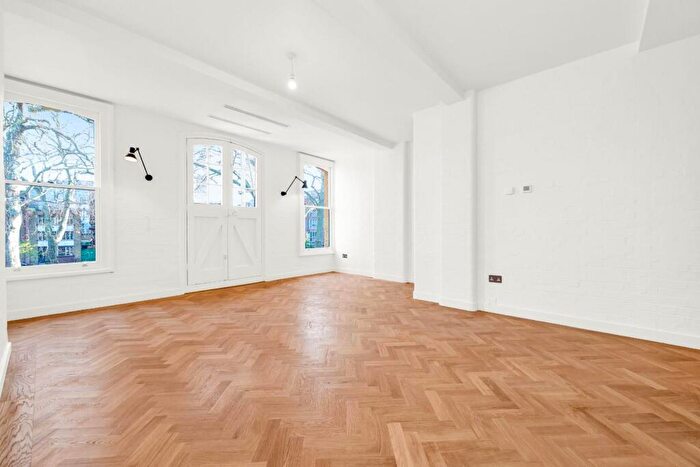 Flat To Rent In Hoxton Square, Hoxton, N1