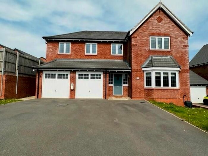 5 Bedroom Property To Rent In Willowherb Close, Tamworth, B79
