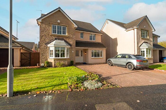 4 Bedroom Detached House For Sale In Lochhead Avenue, Lochwinnoch, PA12