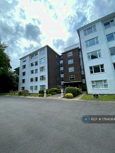 2 Bedroom Flat To Rent In Ashton Court, Poole, BH13