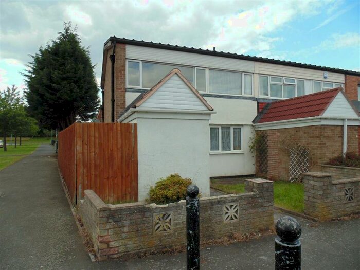 3 Bedroom Semi-Detached House To Rent In Castle Vale, B35