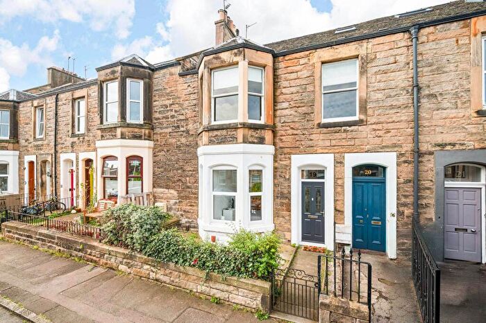 3 Bedroom Villa For Sale In Ryehill Place, Leith Links, Edinburgh, EH6