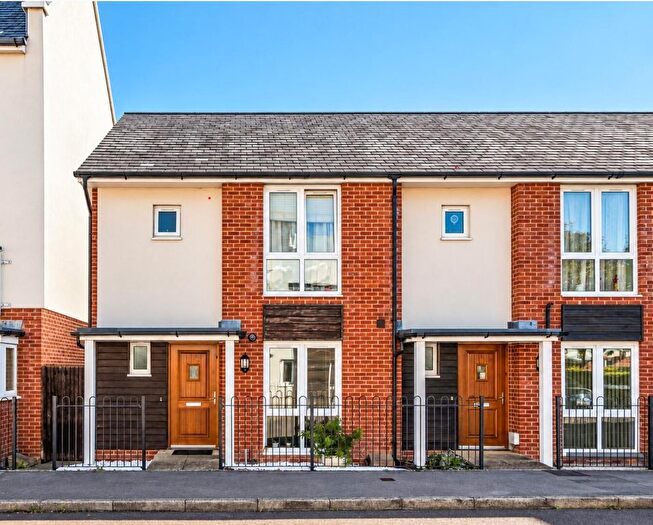 3 Bedroom Property For Sale In Mallory Road, Basingstoke, RG24