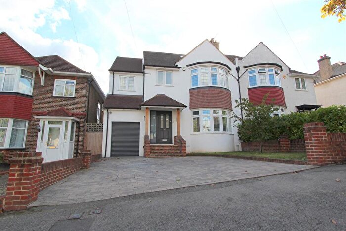 6 Bedroom Semi-Detached House For Sale In Downside Road, South Sutton, SM2