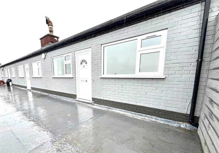 2 Bedroom Apartment To Rent In Englefield Avenue, Connah's Quay, Deeside, Flintshire, CH5