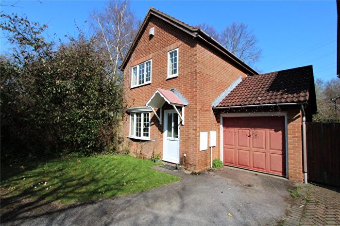 3 Bedroom Detached House To Rent In Aikman Lane, Totton, Southampton, Hampshire, SO40