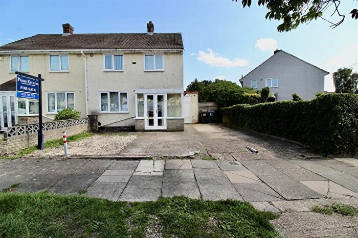 2 Bedroom Semi-Detached House For Sale In Hernefield Road, Shard End, Birmingham, B34