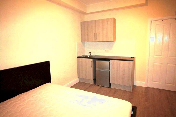 1 Bedroom Studio To Rent In Beaconsfield Road, Southall, UB1