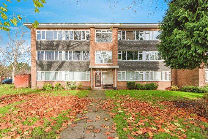 2 Bedroom Flat For Sale In Garrard Gardens, Sutton Coldfield, B73