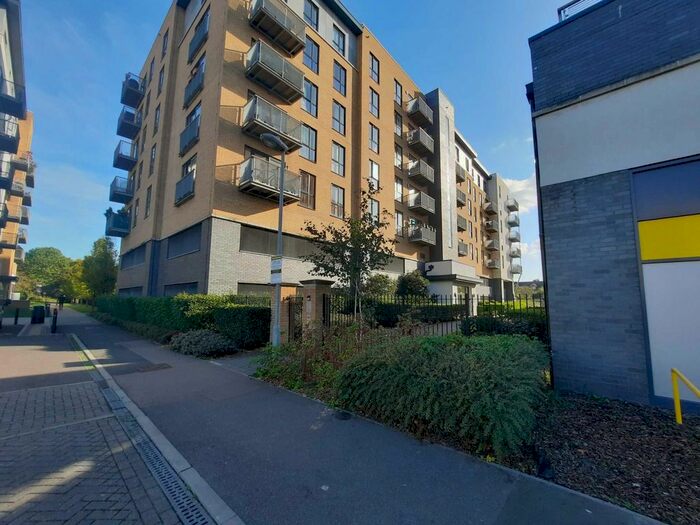 2 Bedroom Flat To Rent In Moyle House, Little Brights Road, Belvedere, DA17