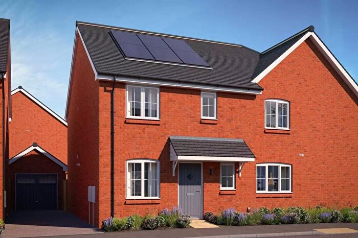 3 Bedroom Semi-Detached House For Sale In Hunts Grove Drive, Hardwicke, GL2