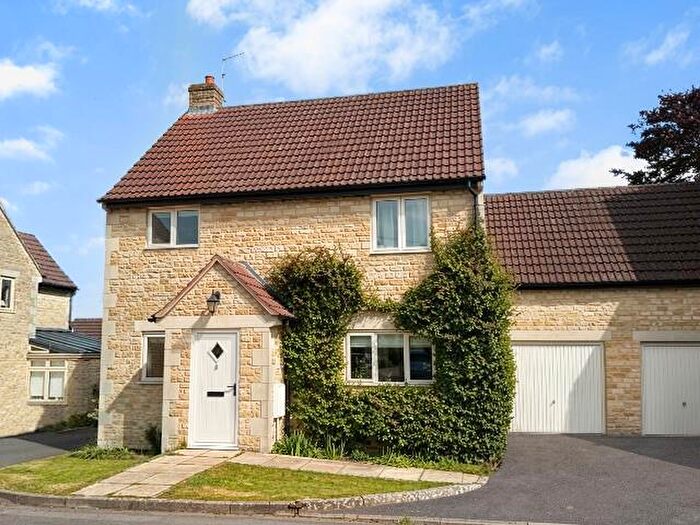 5 Bedroom Detached House For Sale In The Cedars, Lea, Malmesbury, SN16