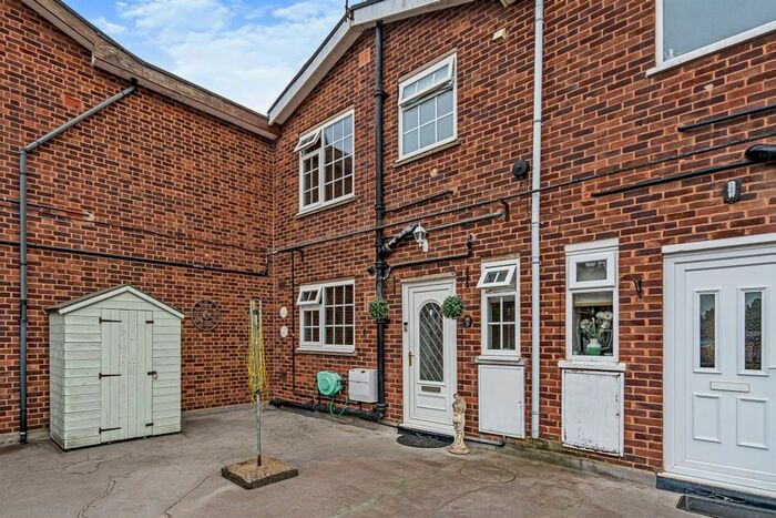 3 Bedroom Maisonette For Sale In Albion Parade, Wall Heath, Kingswinford, DY6