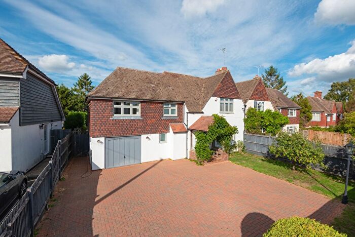 4 Bedroom Semi Detached House For Sale In Sissinghurst Road, Biddenden, TN27