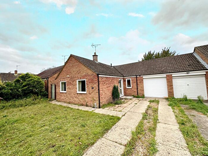 3 Bedroom Link Detached House To Rent In Edmund Road, Brandon, IP27