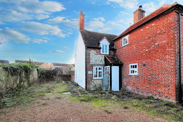 2 Bedroom Cottage For Sale In Gable End Cottage Hampden Road, Speen, HP27
