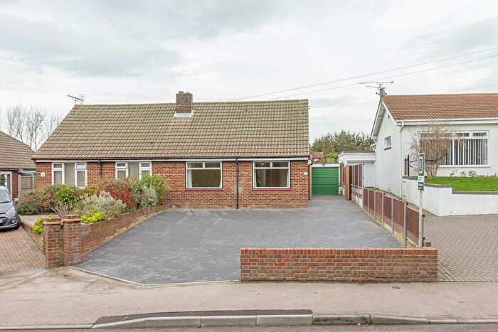 2 Bedroom Bungalow To Rent In London Road, Newington, Kent, ME9