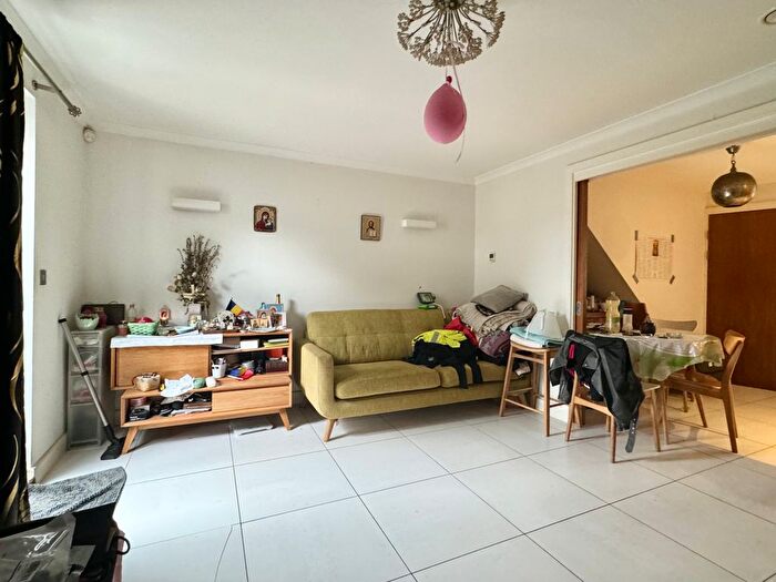3 Bedroom Semi Detached House To Rent In Beechwood Gardens, Park Royal, NW10