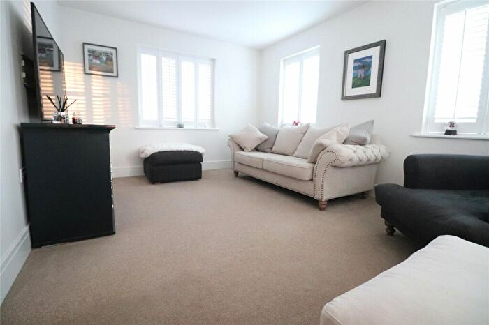 4 Bedroom Detached House For Sale In Poppy Way, Daventry, Northamptonshire, NN11
