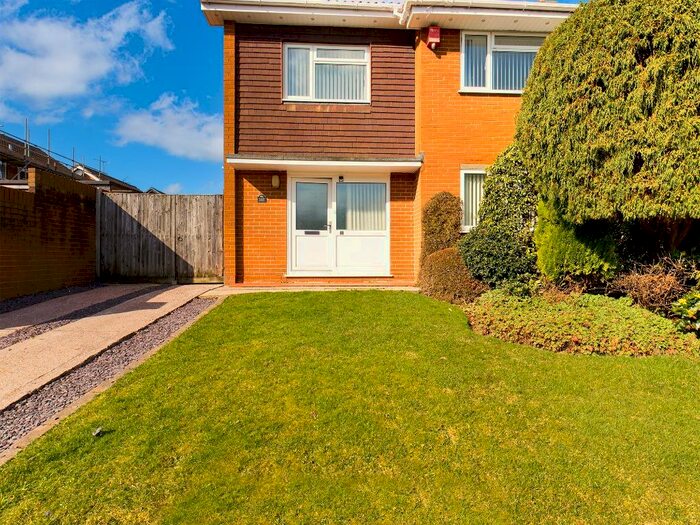 4 Bedroom Detached House To Rent In Ivy Close, Blythe Bridge, Stoke-on-Trent, ST11