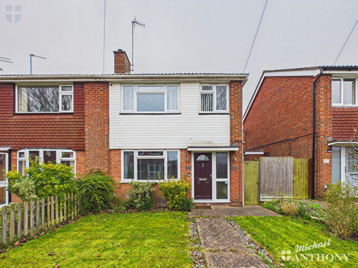 3 Bedroom Semi Detached House For Sale In Ambleside, Bedgrove, HP21