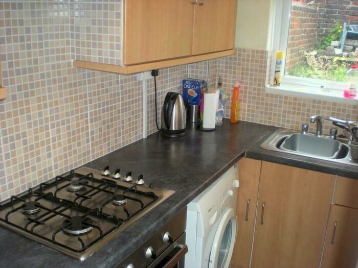 3 Bedroom Terraced House To Rent In Leamington Street, S10