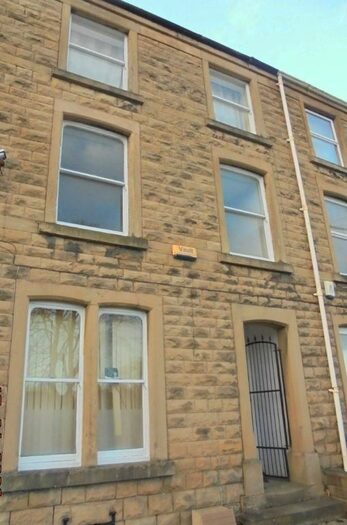 1 Bedroom Flat To Rent In Nottingham Road, Mansfield, NG18