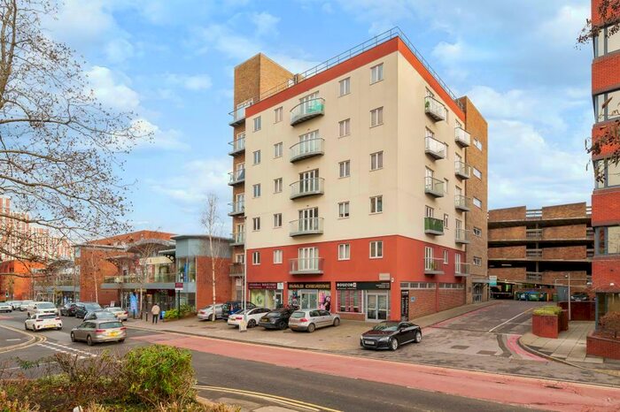 1 Bedroom Apartment To Rent In Market Street, Bracknell, RG12