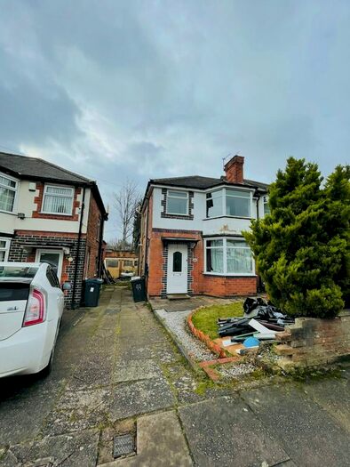 Semi-Detached House To Rent In Ermington Crescent, Hodgehill B36