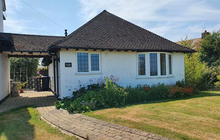 1 Bedroom Bungalow To Rent In The White Cottage, Clovelly Road, Whitstable, CT5