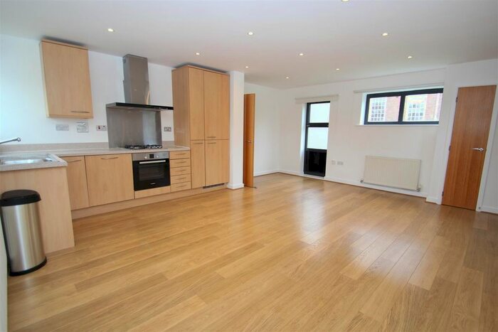 1 Bedroom Maisonette To Rent In Scott Avenue, London, SW15