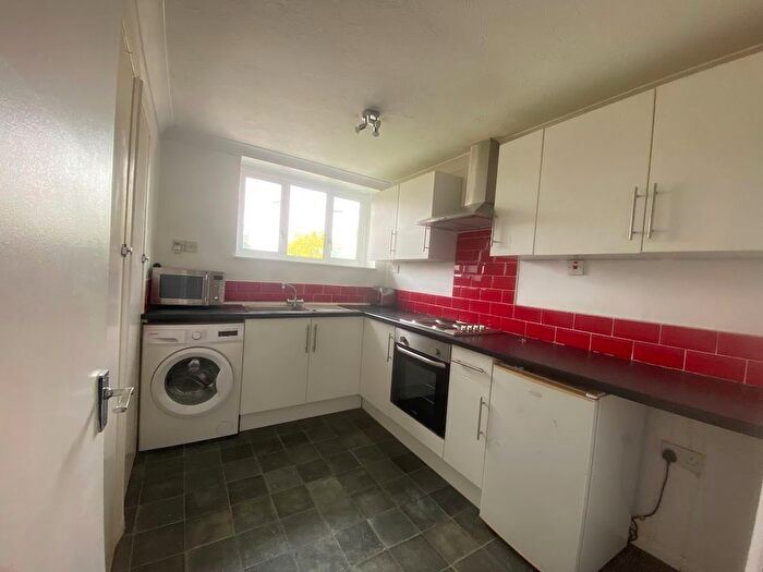 1 Bedroom Flat To Rent In Lilleshall Road, Morden, SM4