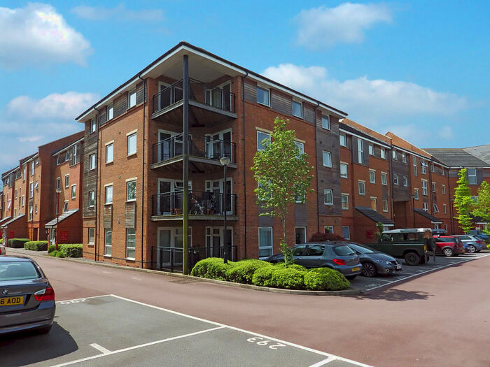 2 Bedroom Apartment To Rent In Thistle House, Swindon, Wiltshire, SN1