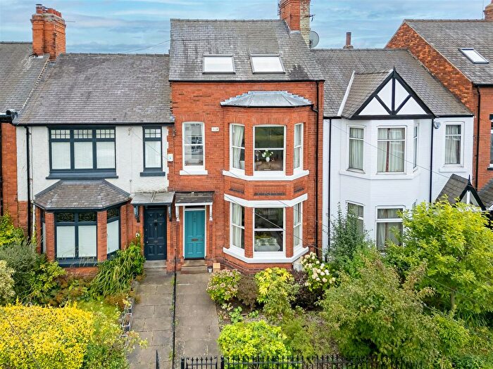 5 Bedroom Terraced House For Sale In Stockton Lane, York, YO31