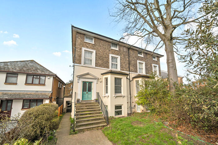2 Bedroom Apartment For Sale In Southend Crescent, London, SE9
