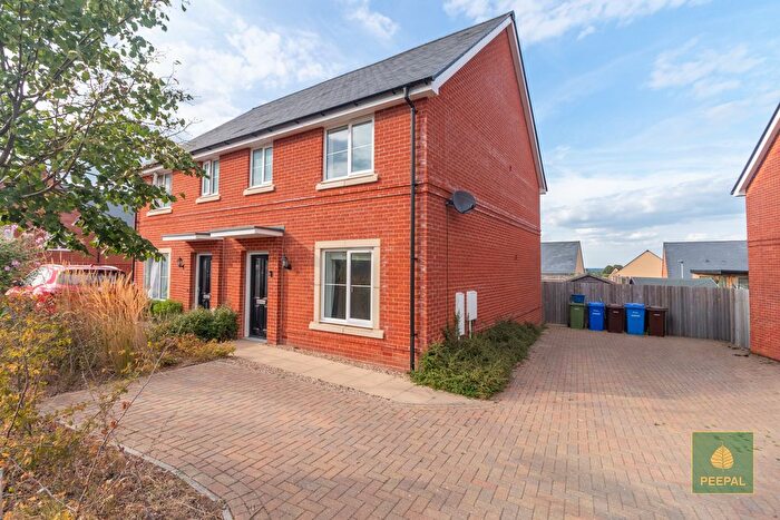 3 Bedroom Semi-Detached House To Rent In Hope Grant's Road, Wellesley, Aldershot, GU11