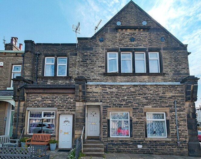 4 Bedroom Apartment For Sale In Alkincoats Road, Colne, Lancashire, BB8