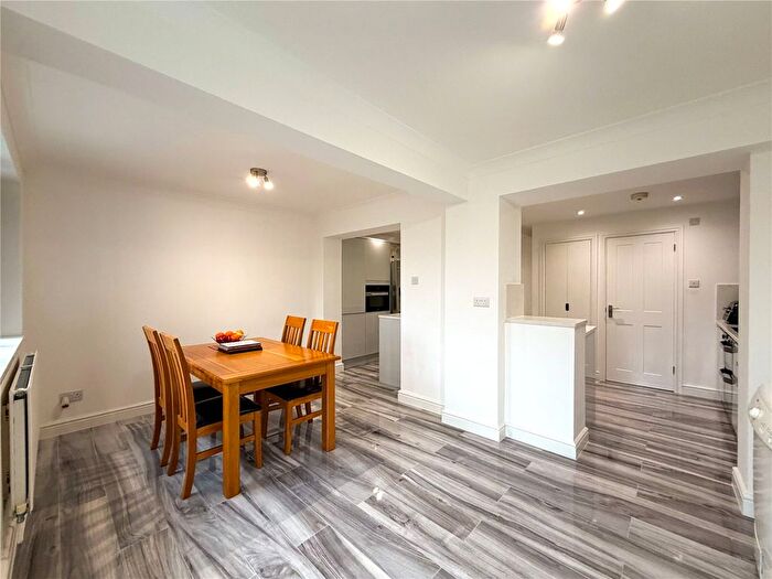 4 Bedroom End Terrace House For Sale In Russells Avenue, Rainham, Gillingham, Kent, ME8