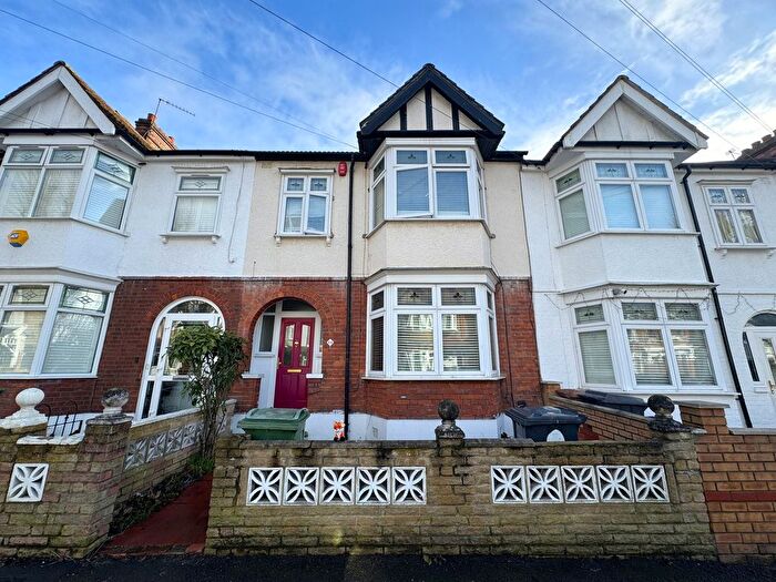 3 Bedroom Property For Sale In Chesterfield Road, Leyton, London, E10