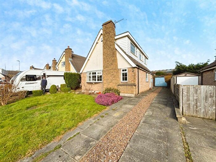 3 Bedroom Detached House For Sale In Brearcliffe Drive, Bradford, BD6