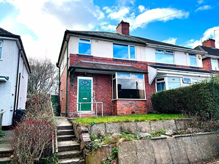 3 Bedroom Semi Detached House To Rent In Auckland Road, Smethwick, B67