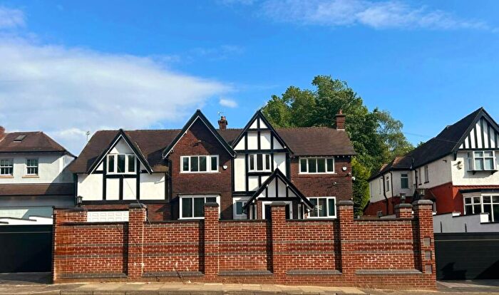 6 Bedroom Detached House To Rent In Sheepfoot Lane, Prestwich, M25