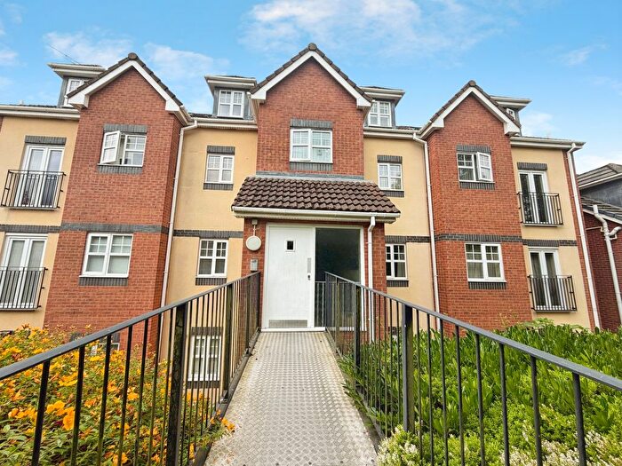 2 Bedroom Flat For Sale In Beacon View, Standish, Wigan, WN6
