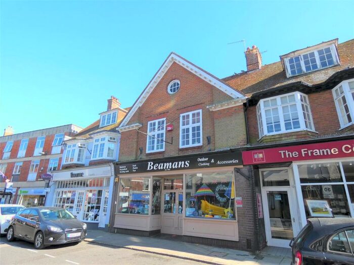 2 Bedroom Apartment To Rent In Swan Street, Petersfield, Hampshire, GU32